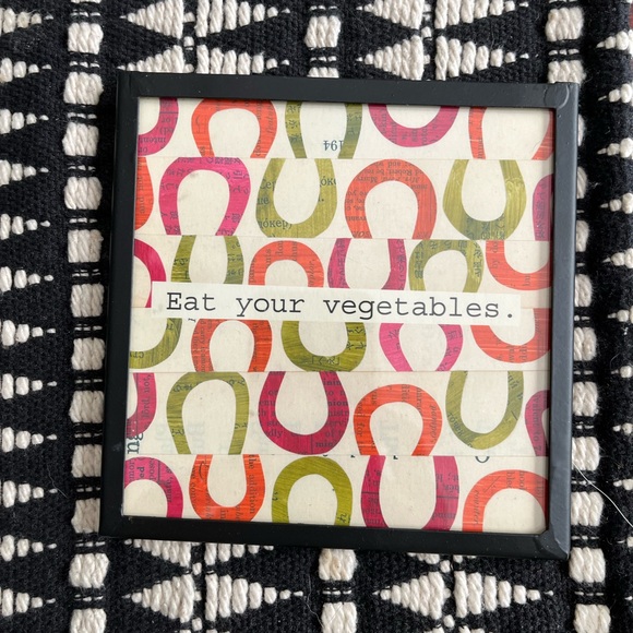 Vintage Smith set of four 5x5 wall decor - Picture 4 of 7